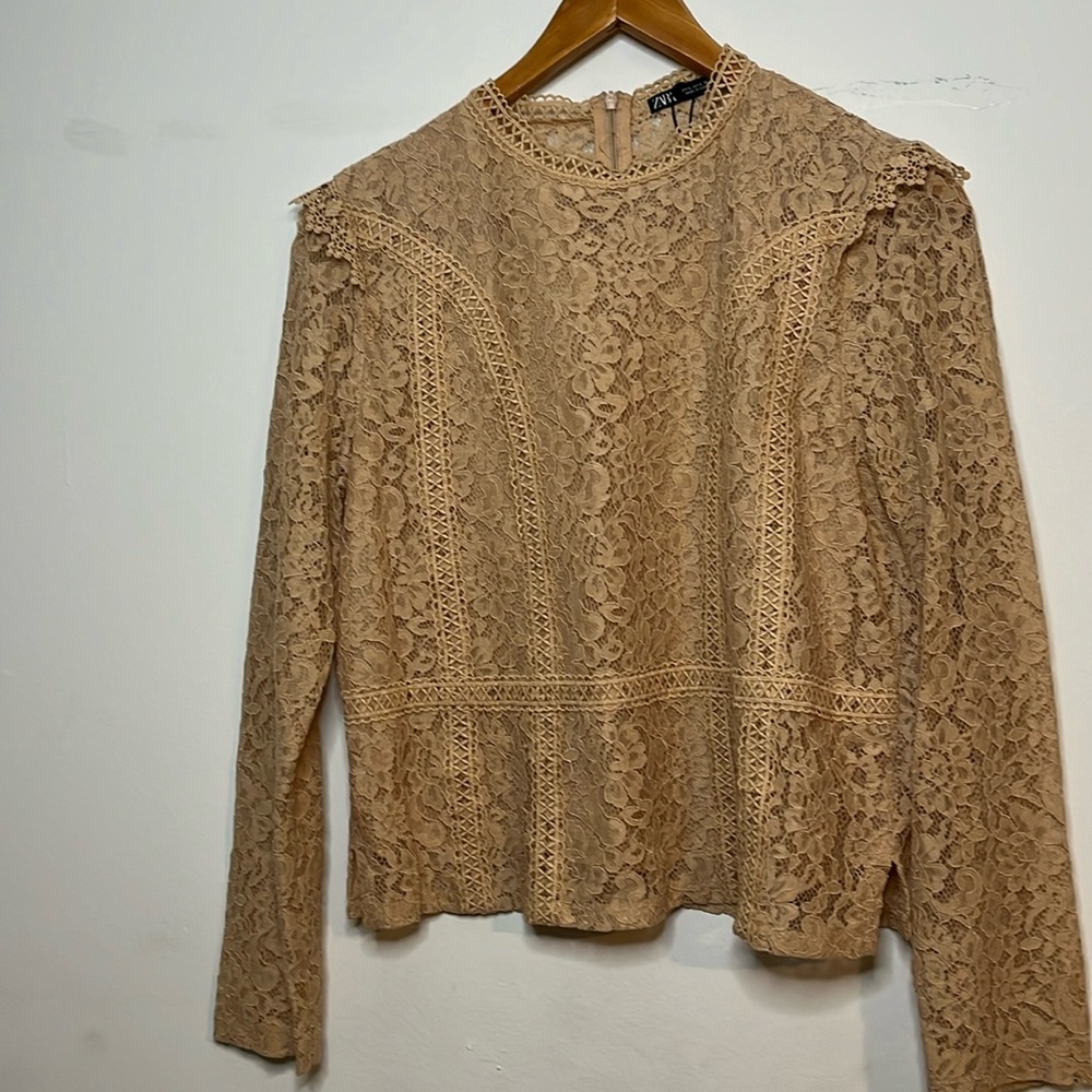 Zara Lace Top size large